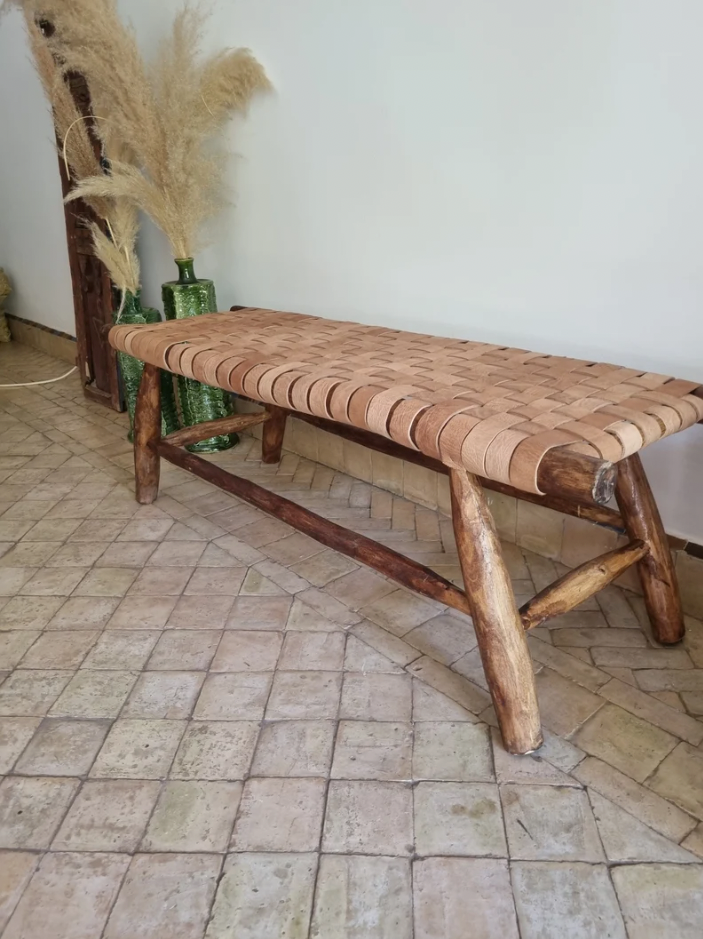 BANC EN BOIS MASSIF ET TRESSAGE NATUREL EN CUIR FAIT MAIN